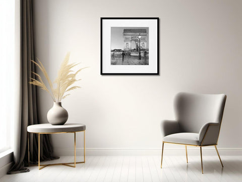 Arc de Triomphe Evening Silhouettes in Black & White - Luminous Crystal Porcelain Framed Art Print - Furnt