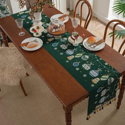 Evergreen Christmas Baubles Table Runner – 180 x 35 cm