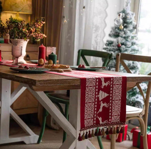 Red Reindeer Christmas Table Runner – 180 x 35 cm