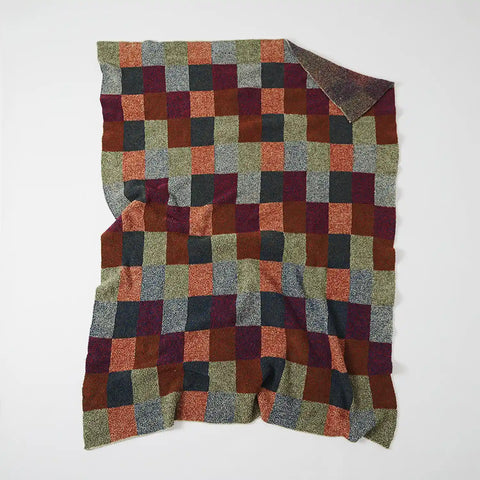 New Vintage-Style Checkered Luxury Knitted Throw