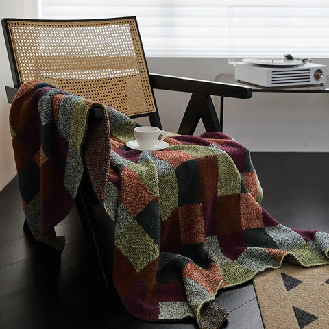 New Vintage-Style Checkered Luxury Knitted Throw